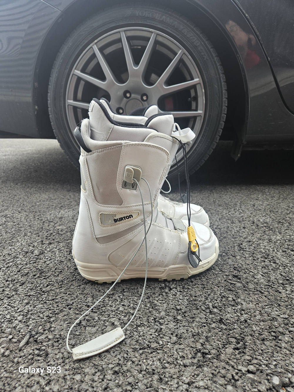 Burton Moto Snowboard Boots White Men’s Size 8.5 Imprint1 Speed Lace
